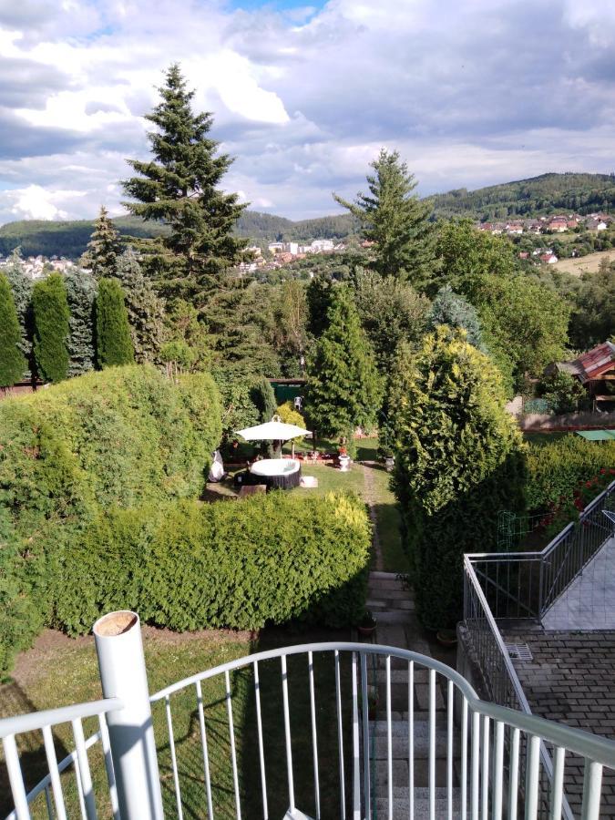 Pension Lukas Karlovy Vary Kültér fotó